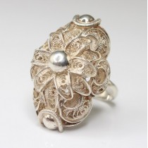 opulent inel din argint filigranat. manufactura de atelier polonez